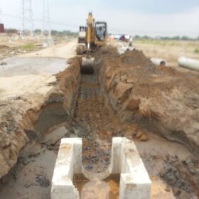TBA500KVCB. ĐÀO MƯƠNG ĐẶT CỐNG
